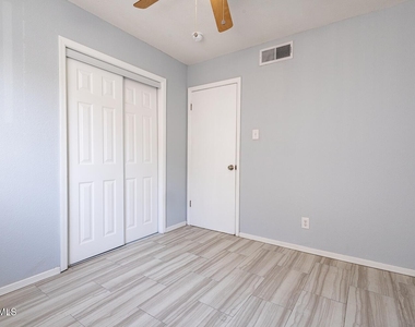 10733 Tourmaline Street - Photo Thumbnail 19
