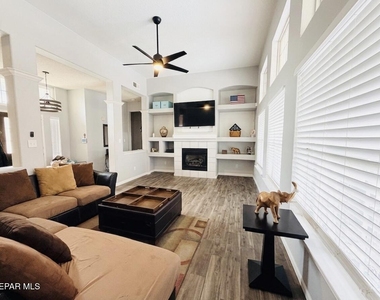 2005 Shadow Ridge Drive - Photo Thumbnail 1