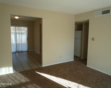 10708 Levelland Place - Photo Thumbnail 3
