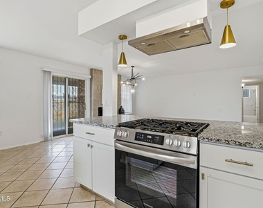 10837 Gemstone Street - Photo Thumbnail 12