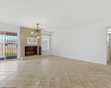 10837 Gemstone Street - Photo Thumbnail 6