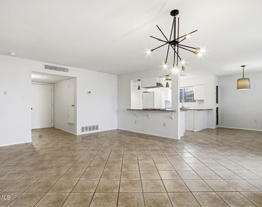 10837 Gemstone Street - Photo Thumbnail 8