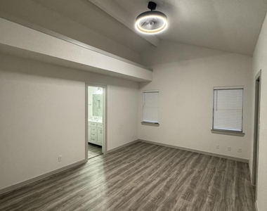 7013 Echo Cliffs Drive - Photo Thumbnail 3