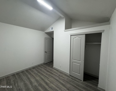 7013 Echo Cliffs Drive - Photo Thumbnail 21