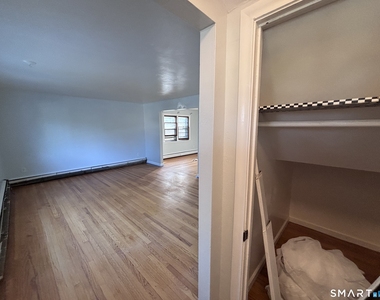 95-97 Grandview Terrace - Photo Thumbnail 3