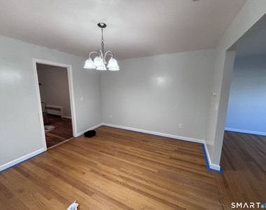 95-97 Grandview Terrace - Photo Thumbnail 7