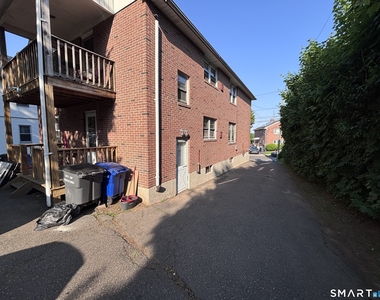 95-97 Grandview Terrace - Photo Thumbnail 23