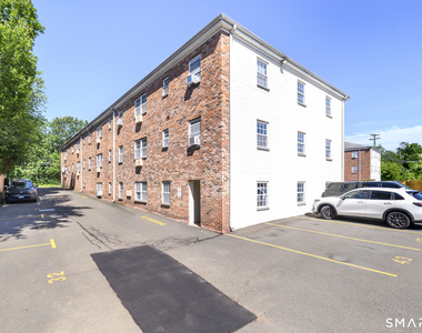 398 Courtland Avenue - Photo Thumbnail 12