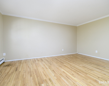 398 Courtland Avenue - Photo Thumbnail 6