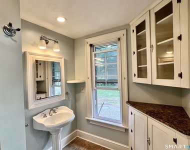 1596 Main Street - Photo Thumbnail 10