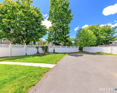 89 Maplewood Avenue - Photo Thumbnail 26