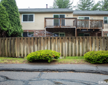 10 Georgetown Drive - Photo Thumbnail 13