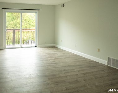 10 Georgetown Drive - Photo Thumbnail 4