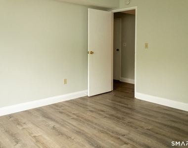 10 Georgetown Drive - Photo Thumbnail 8
