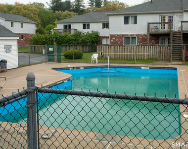 10 Georgetown Drive - Photo Thumbnail 14
