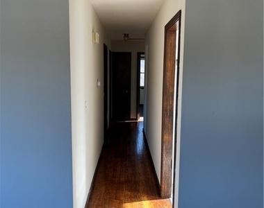 81 Crabtree Lane - Photo Thumbnail 6