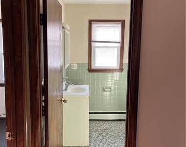 81 Crabtree Lane - Photo Thumbnail 19