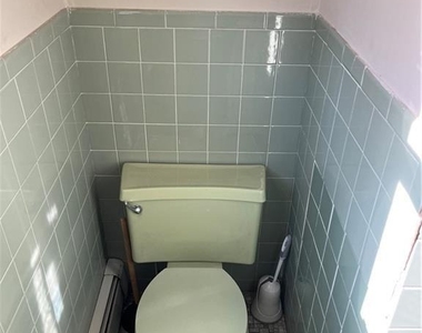 81 Crabtree Lane - Photo Thumbnail 21
