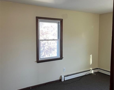 81 Crabtree Lane - Photo Thumbnail 13