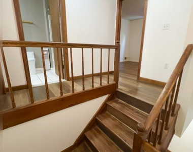 313 Dunfey Lane - Photo Thumbnail 12