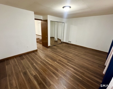 313 Dunfey Lane - Photo Thumbnail 13