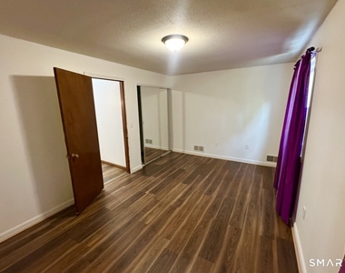 313 Dunfey Lane - Photo Thumbnail 15