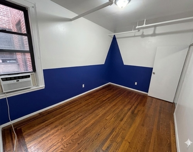 30-59 Steinway Street - Photo Thumbnail 5