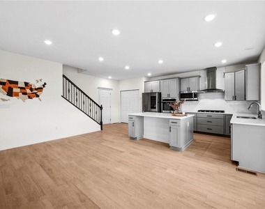269 Lily Ridge Dr - Photo Thumbnail 11