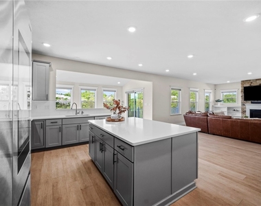 269 Lily Ridge Dr - Photo Thumbnail 12