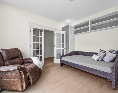 269 Lily Ridge Dr - Photo Thumbnail 16