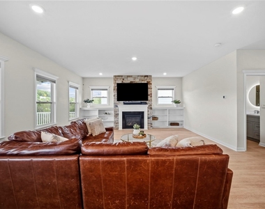 269 Lily Ridge Dr - Photo Thumbnail 5