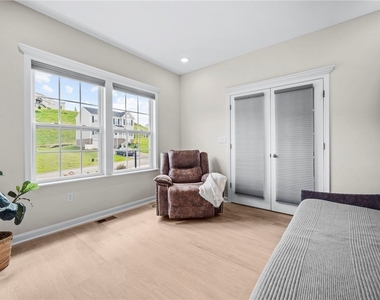 269 Lily Ridge Dr - Photo Thumbnail 15