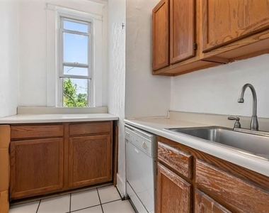 5878 Burchfield Avenue - Photo Thumbnail 11