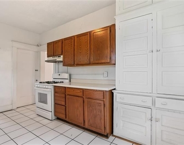 5878 Burchfield Avenue - Photo Thumbnail 10