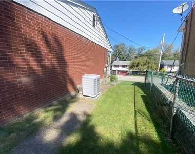 439 Crestview Dr - Photo Thumbnail 46