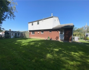439 Crestview Dr - Photo Thumbnail 47