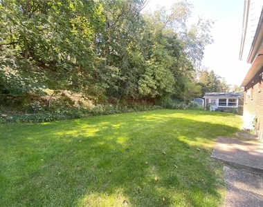439 Crestview Dr - Photo Thumbnail 45