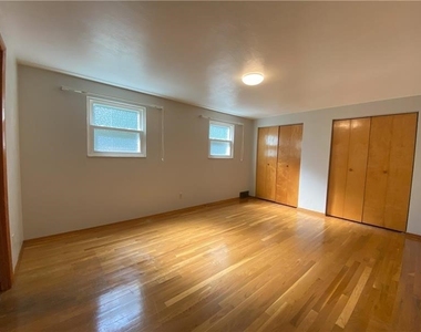 439 Crestview Dr - Photo Thumbnail 26