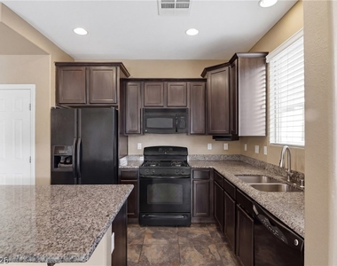 8513 Bellery Avenue - Photo Thumbnail 10
