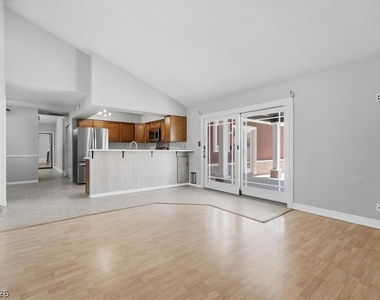 5389 Kalmia Drive - Photo Thumbnail 9
