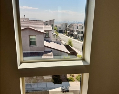 643 Solar Citrine Street - Photo Thumbnail 28
