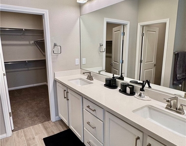 643 Solar Citrine Street - Photo Thumbnail 16