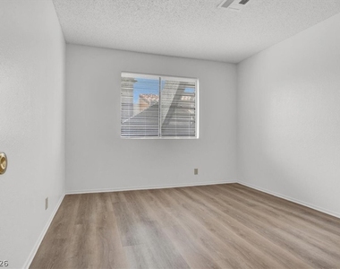 3151 Soaring Gulls Drive - Photo Thumbnail 12