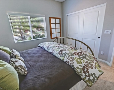 5245 E La Campana Drive - Photo Thumbnail 8