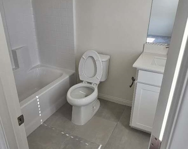 7376 Daly Grove Street - Photo Thumbnail 16
