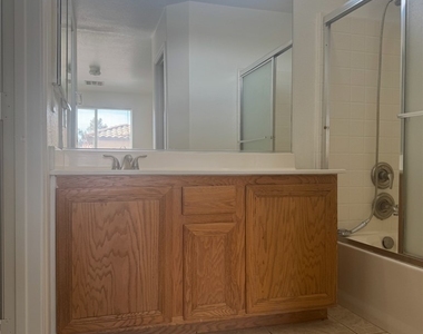 6320 Blue Twilight Court - Photo Thumbnail 16
