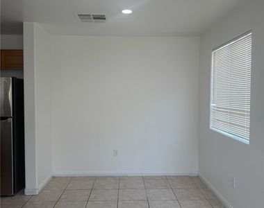 6320 Blue Twilight Court - Photo Thumbnail 2
