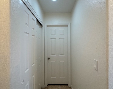 6320 Blue Twilight Court - Photo Thumbnail 5