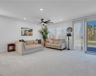 5357 Eleganza Avenue - Photo Thumbnail 20