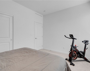 5357 Eleganza Avenue - Photo Thumbnail 41